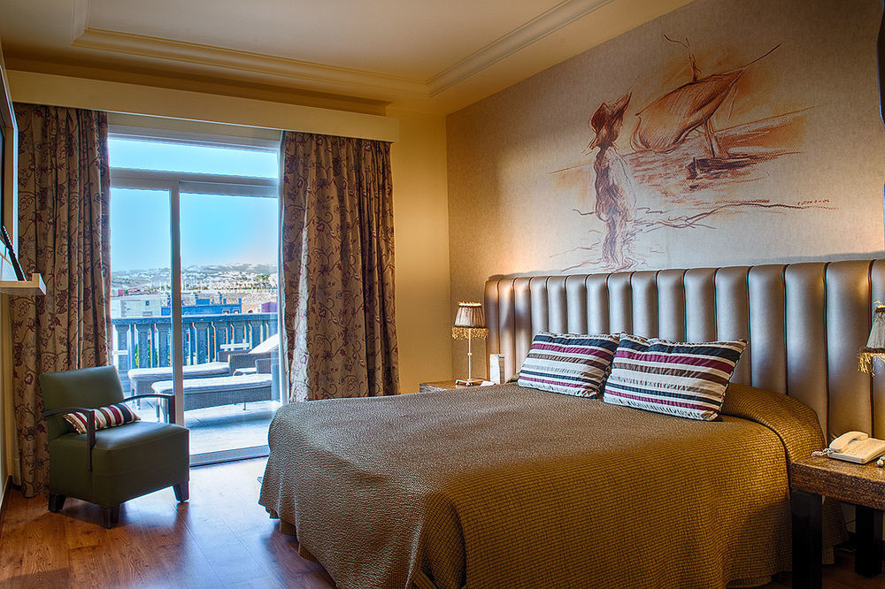 Lopesan Villa Del Conde Resort & Thalasso Meloneras Ngoại thất bức ảnh A room at the hotel