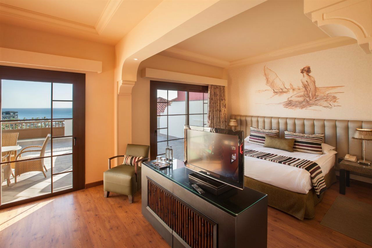 Lopesan Villa Del Conde Resort & Thalasso Meloneras Ngoại thất bức ảnh A room at the hotel