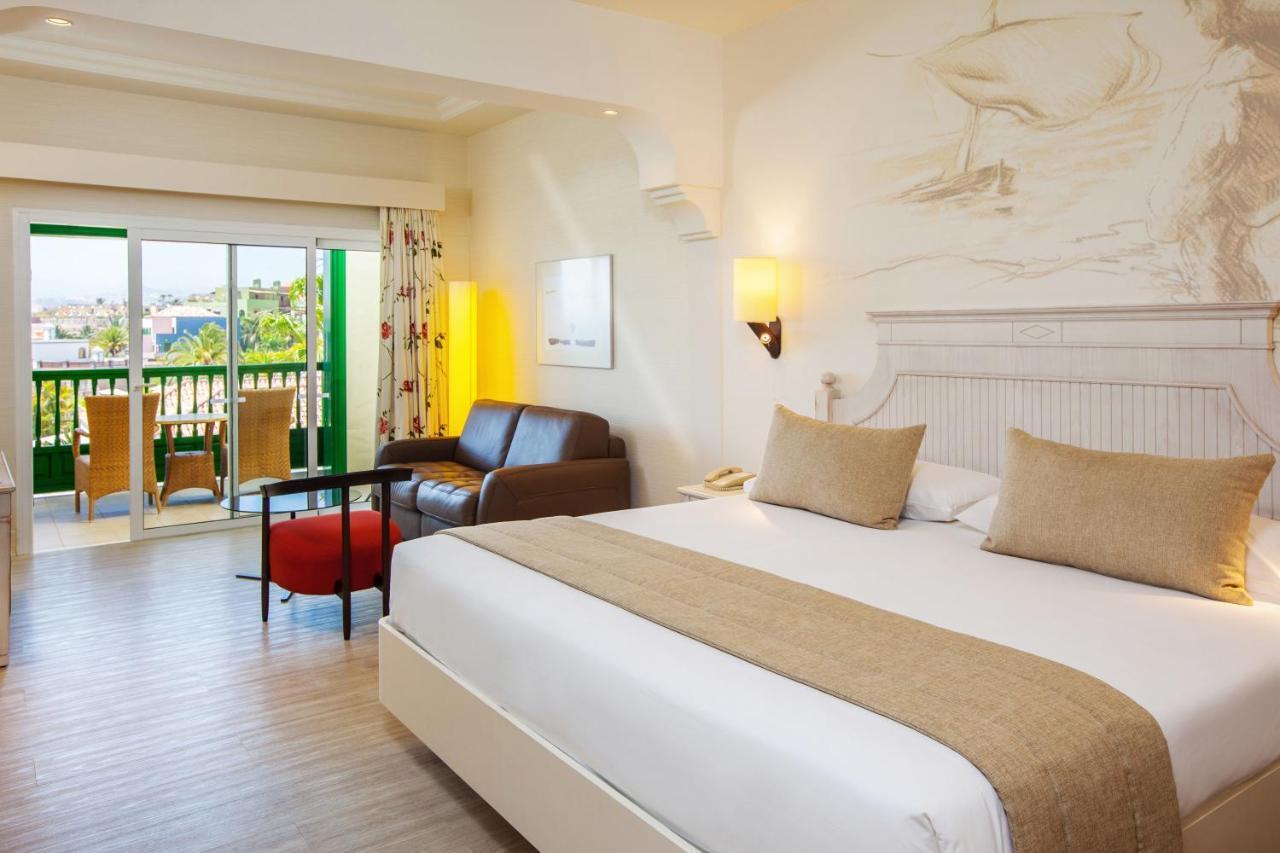 Lopesan Villa Del Conde Resort & Thalasso Meloneras Ngoại thất bức ảnh A room at the hotel